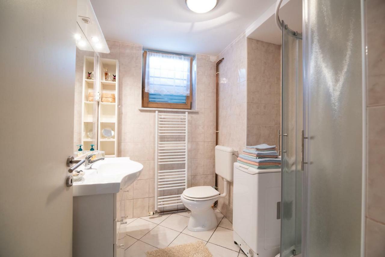 Mateja House - Apartments In Zirovnica Rodine Екстериор снимка